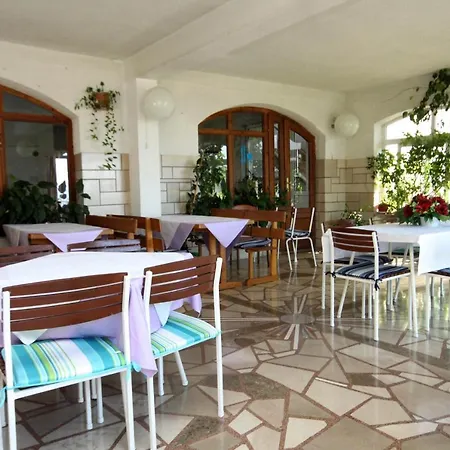 And With Parking Space - 9128 3*