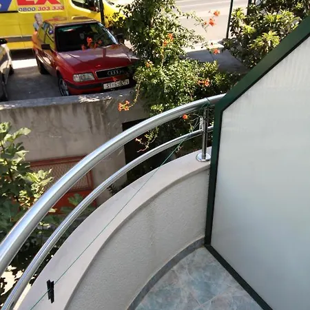 And With Parking Space - 9128 3* Makarska