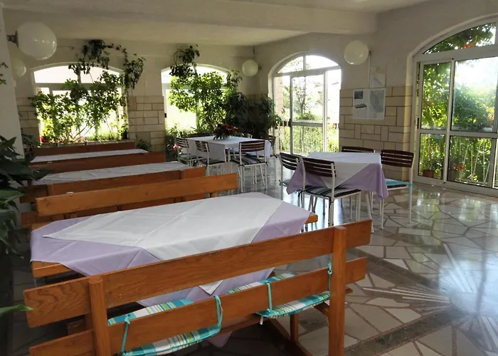 And With Parking Space - 9128