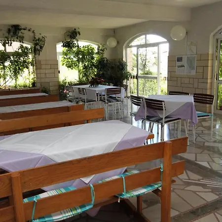 And With Parking Space - 9128