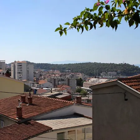 Vendégház And With Parking Space - 9128