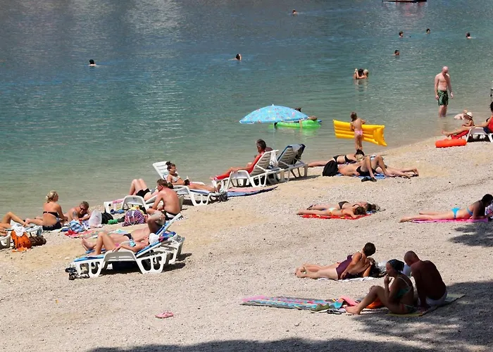 And With Parking Space - 9128 Πανσιόν