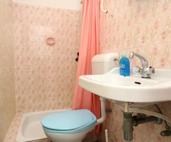 And With Parking Space - 9128